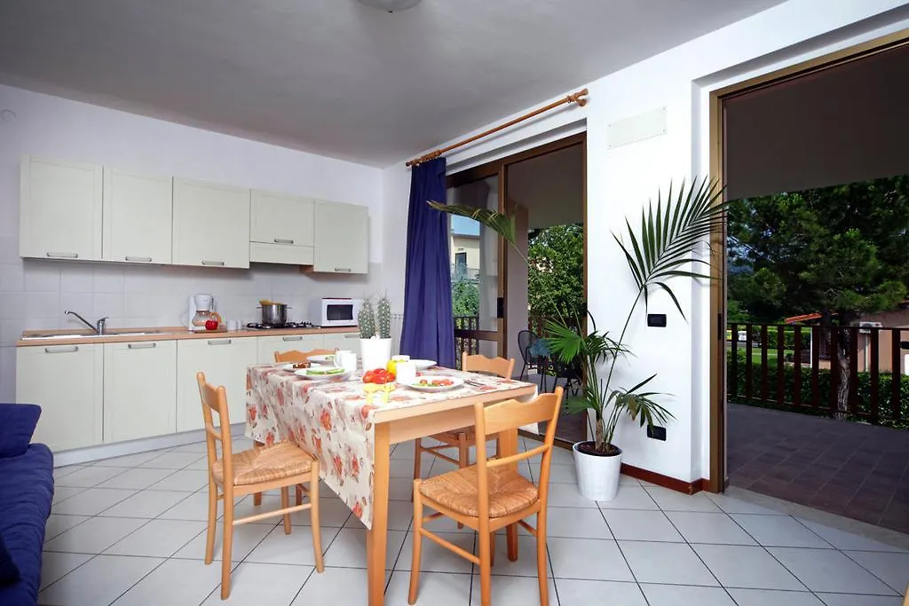 Camping Garden Tourist Manerba del Garda 2*,  Italien